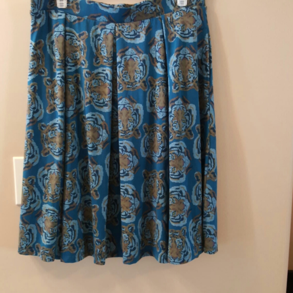 Lularoe Madison skirt. EUC.